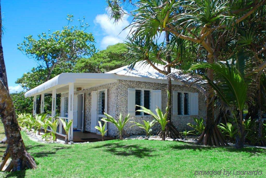 Tamanu On The Beach Port Vila Exterior photo