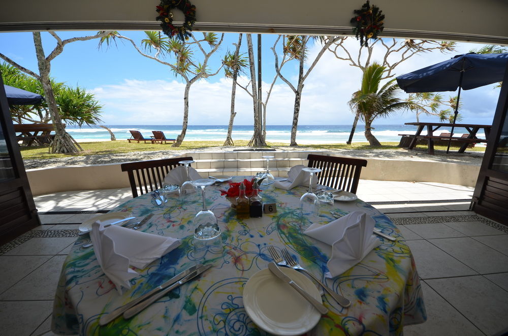 Tamanu On The Beach Port Vila Exterior photo