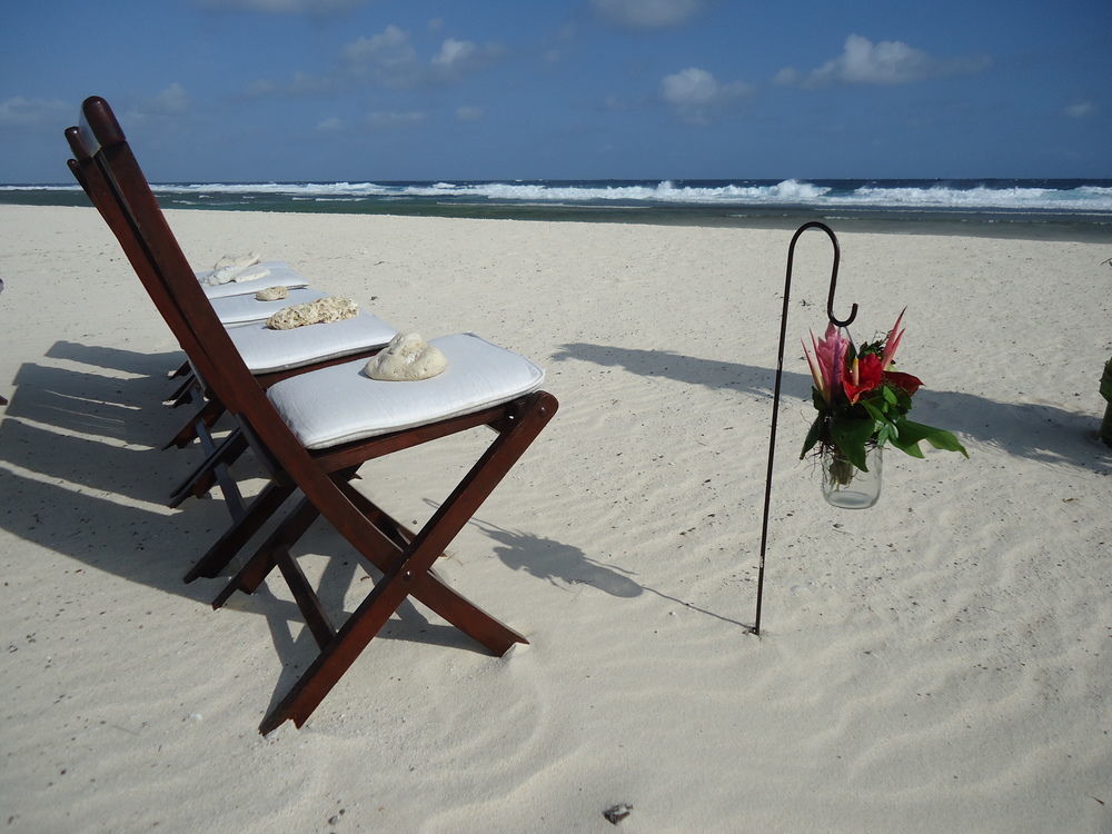 Tamanu On The Beach Port Vila Exterior photo
