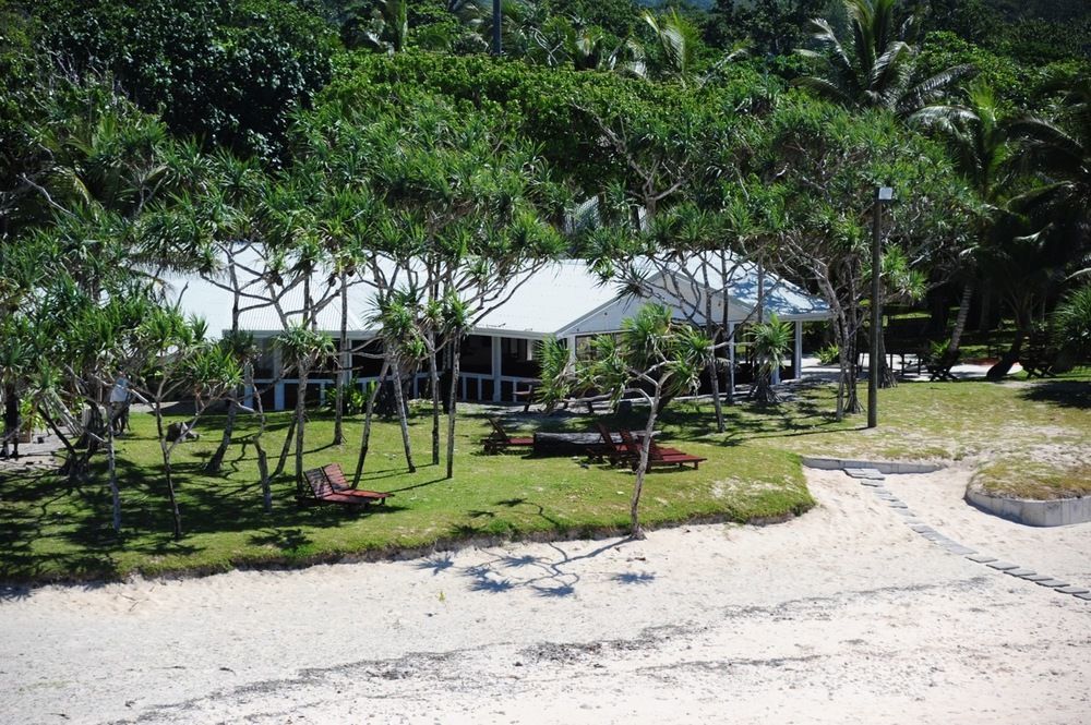 Tamanu On The Beach Port Vila Exterior photo