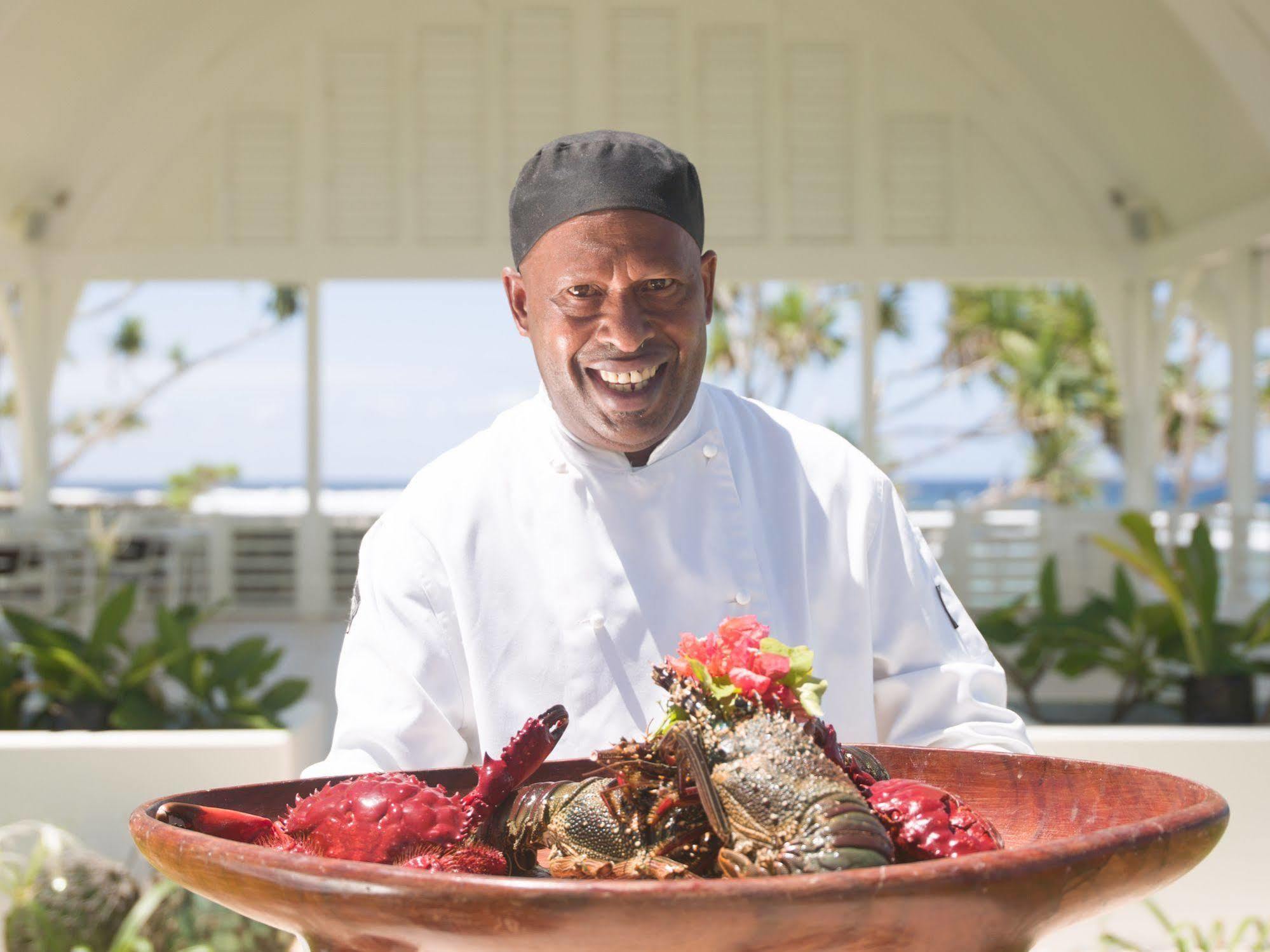 Tamanu On The Beach Port Vila Exterior photo