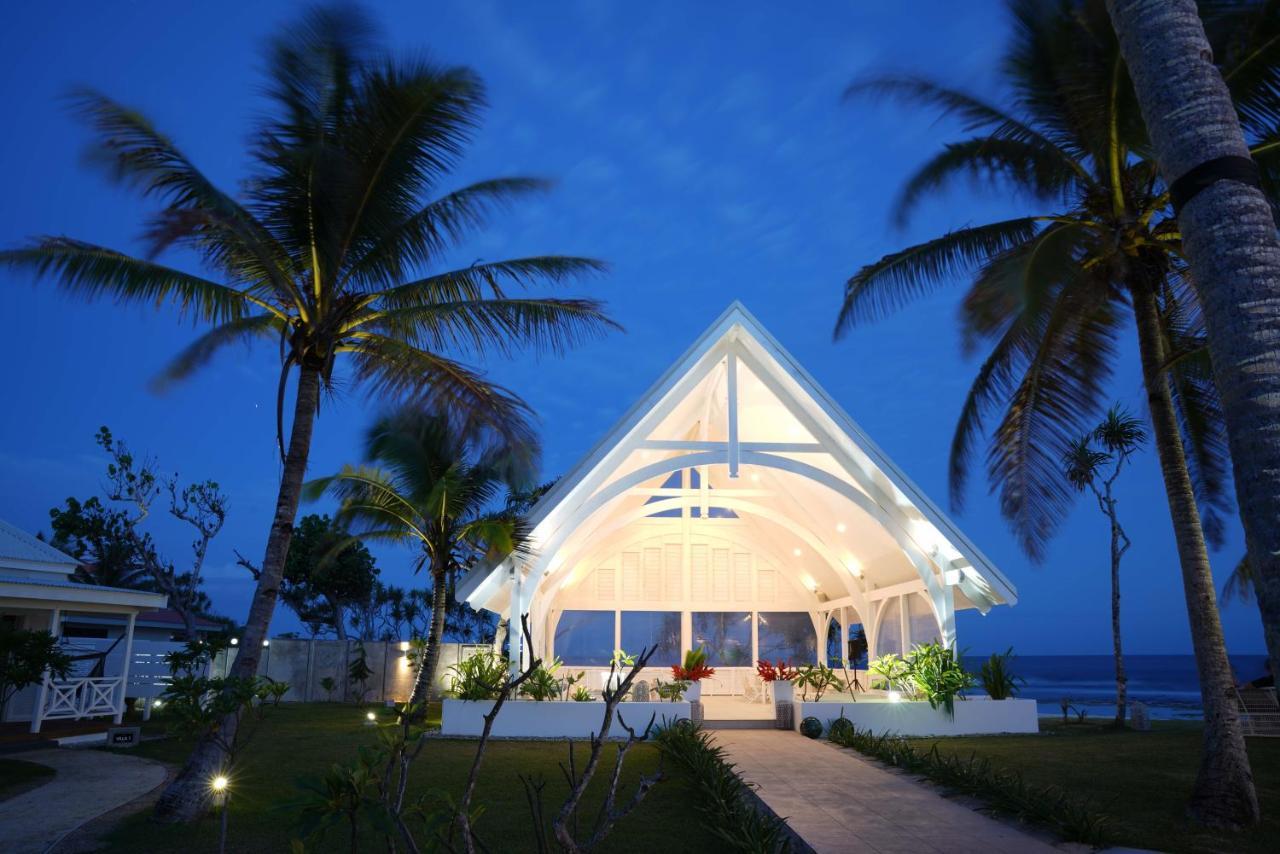Tamanu On The Beach Port Vila Exterior photo