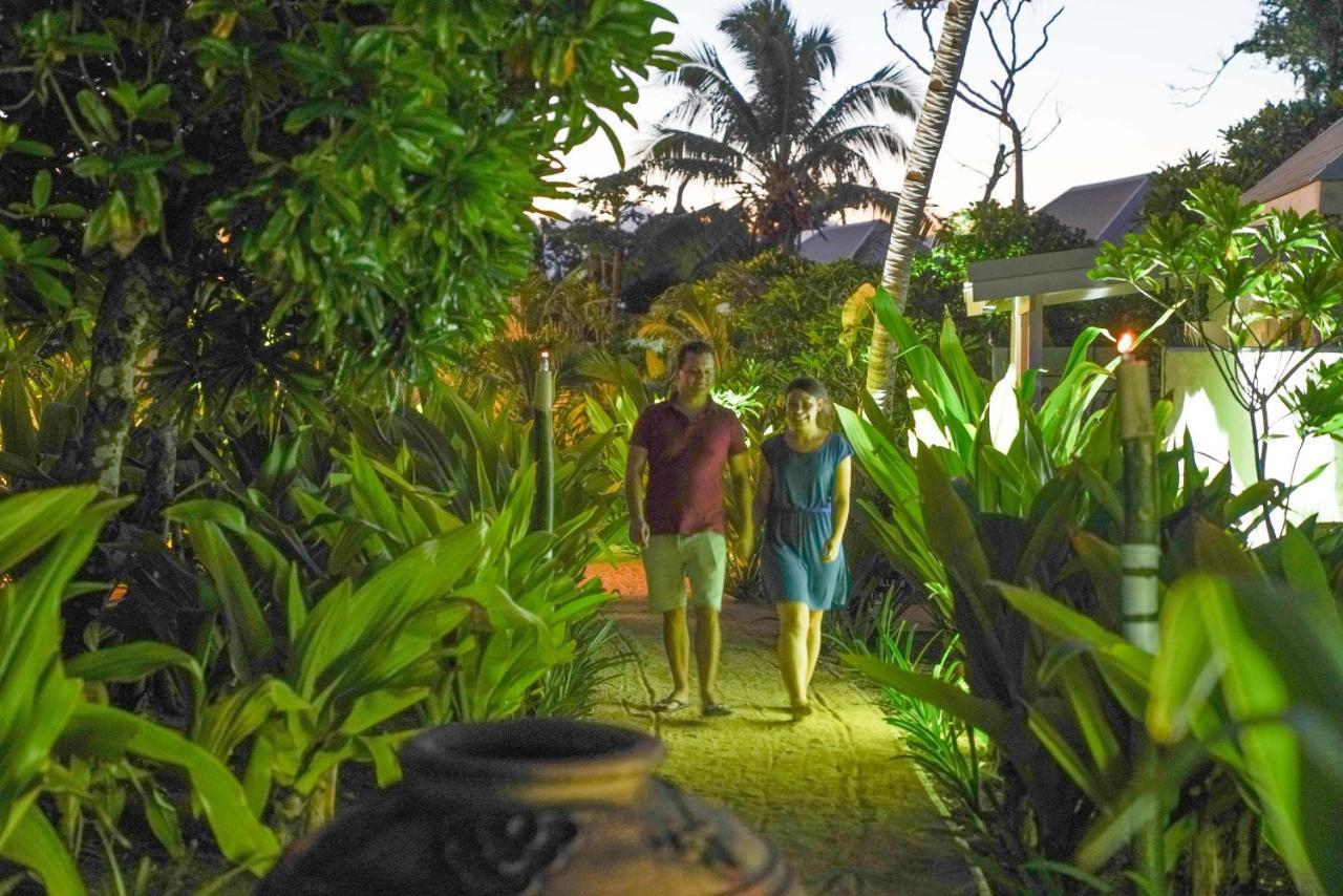 Tamanu On The Beach Port Vila Exterior photo
