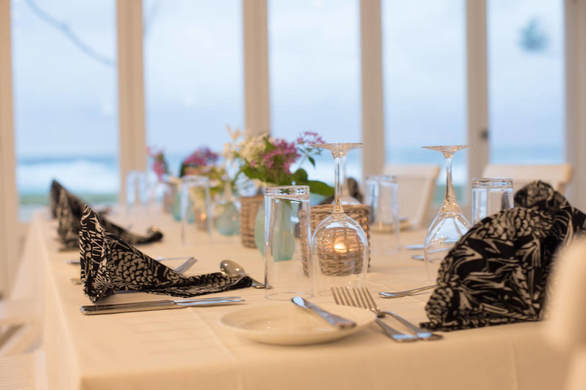 Tamanu On The Beach Port Vila Exterior photo